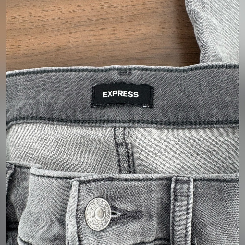 EXPRESS High Waisted Gray Wash Skinny Jeans - Picture 4 of 8